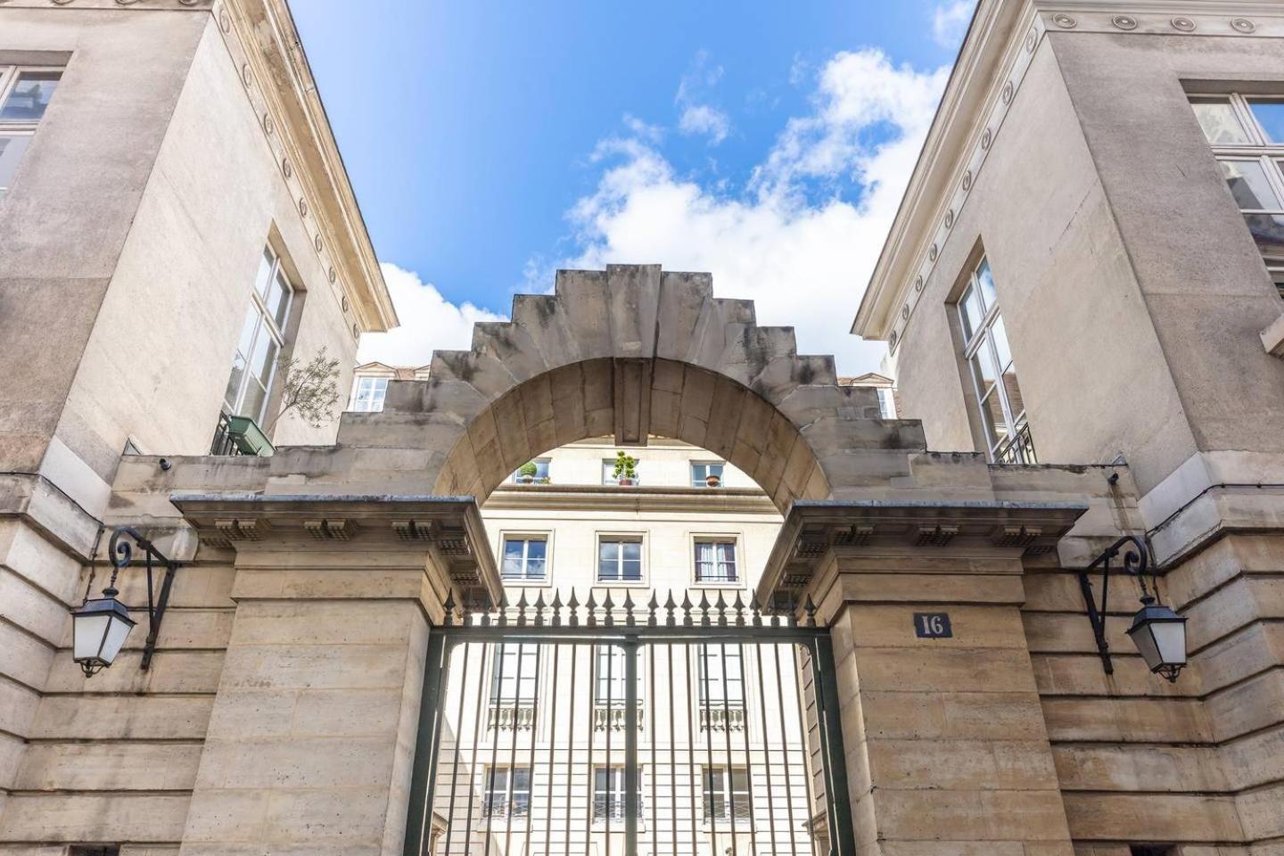 Home In Paris Marais Elegant Flat In Old Paříž Exteriér fotografie
